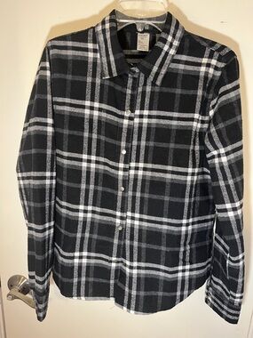 Urban Groove women Plaid Flannel snap down shirt black and white size medium